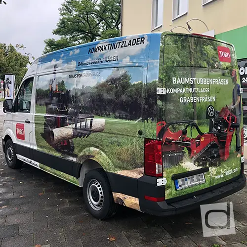 Auffällige Transporter Vollfolierung für Toro Europe mit Sitz in Belgien